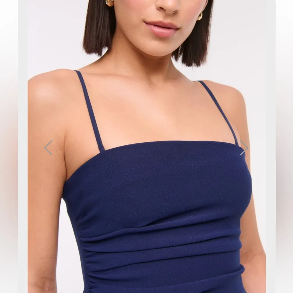NWT Abercrombie Strapless Side Ruched Top in Navy Blue - Size XS - Image 3