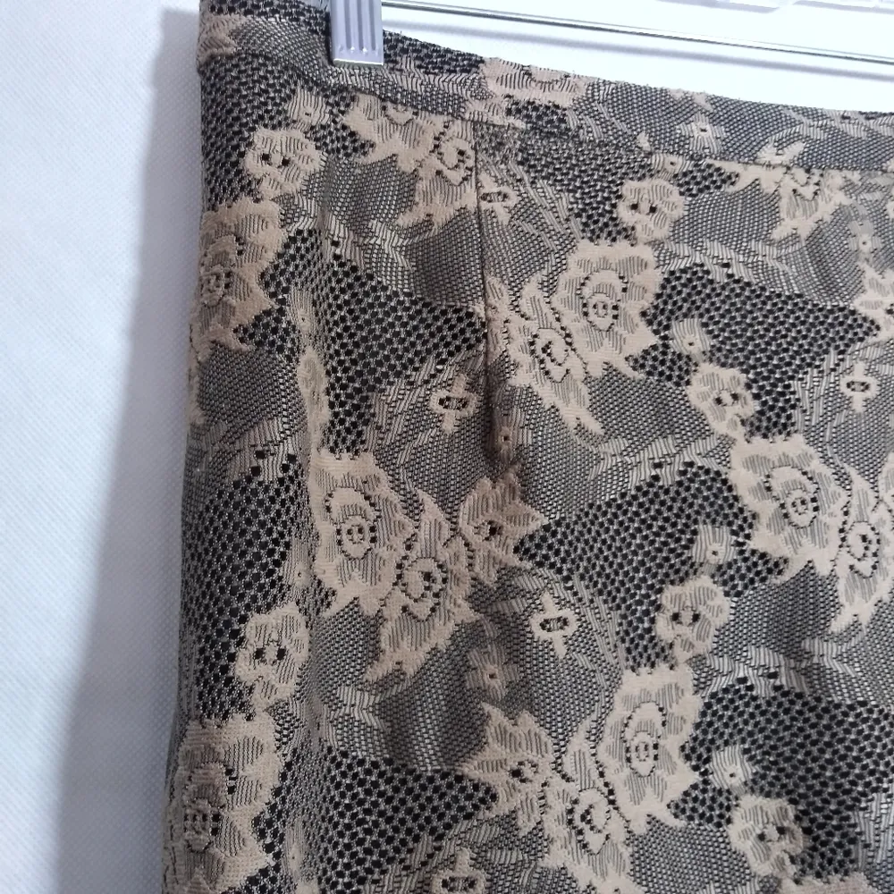 Lapis Tan Black Lace Pencil Skirt Feminine Dark Size M Size M - Image 2