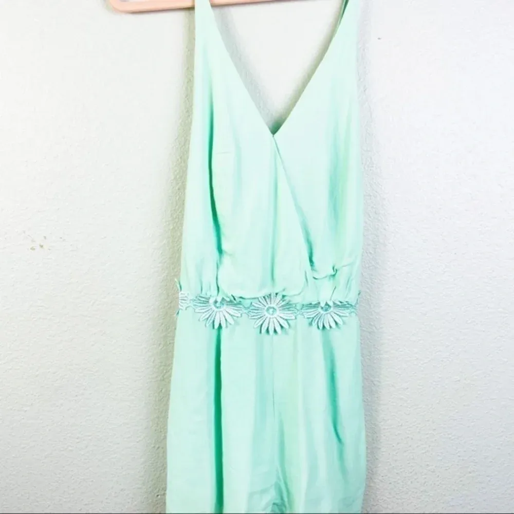 Maddy K Mint Flower‎ Open Back Romper Size Small - Image 5