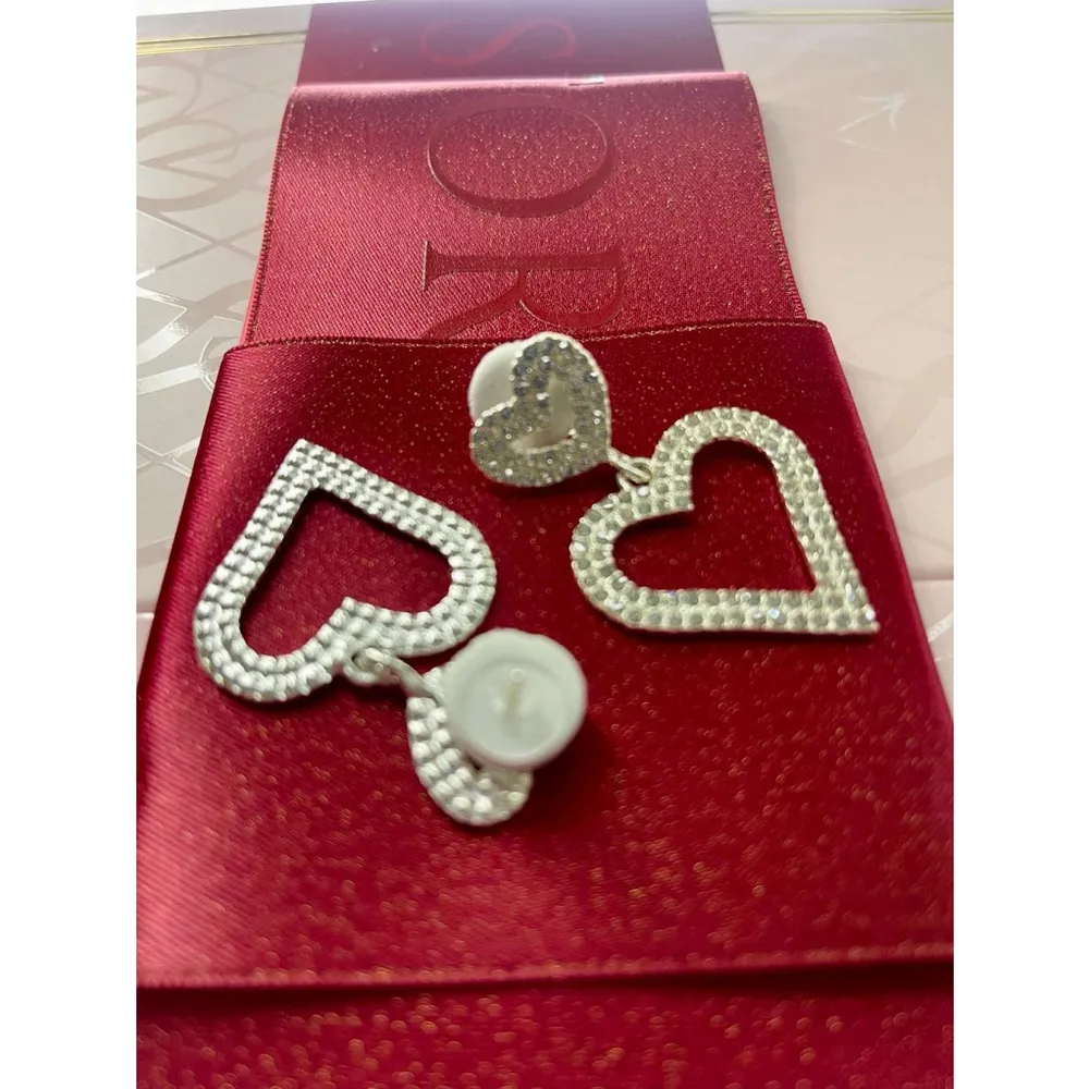New! Heart earrings in silver filled with rhinestones for a beautiful look - Image 4