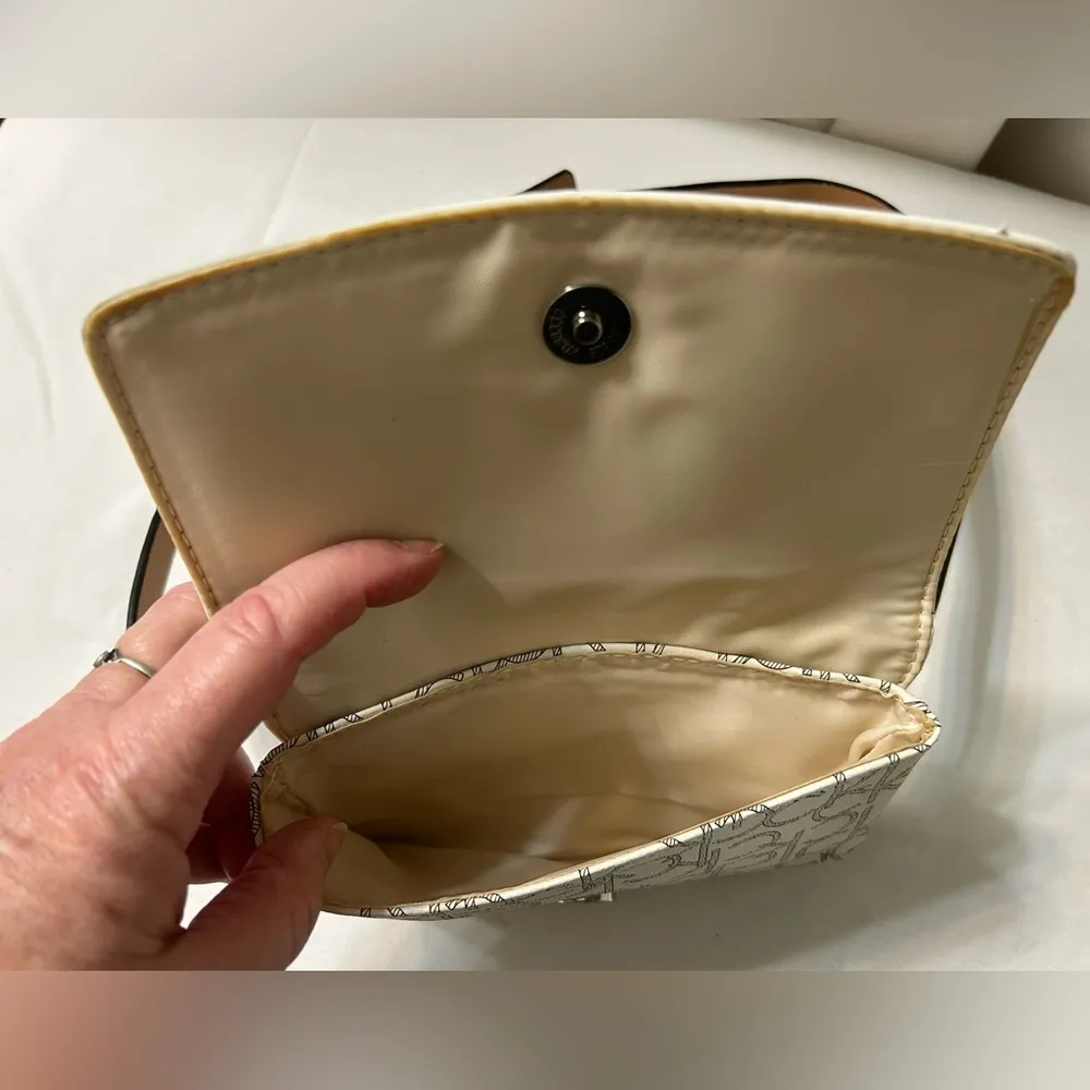 Calvin Klein Waist Belt Fanny Pack Crossbody Bag Purse Snap Clutch EUC - Image 5