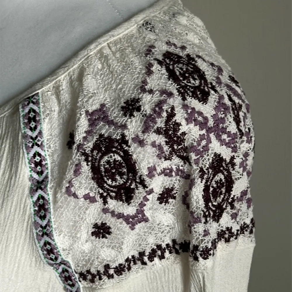 Jolt Feminine Long Sleeve Lace Inset Notch Tie Neck Peasant Blouse - Image 4