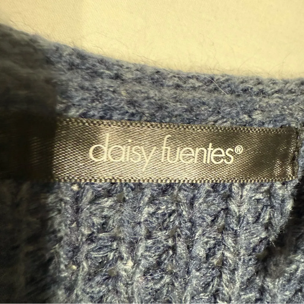 Y2K Daisy Fuentes Women's Blue Knit Sweater w/Front Pocket Size XS - Image 5
