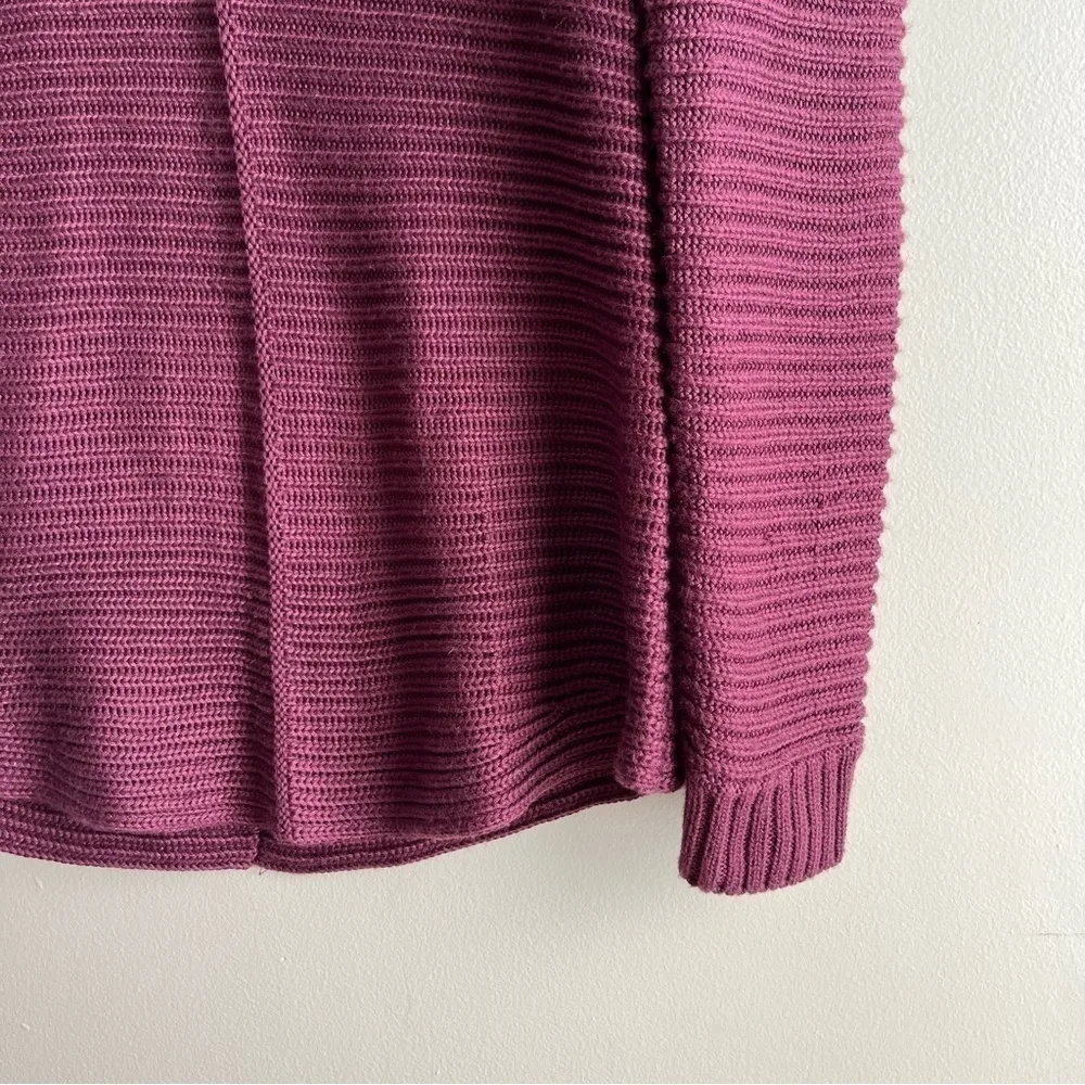 Calvin Klein Chunky Knit Turtleneck‎ Sweater in Burgundy Red, Size Small - Image 5