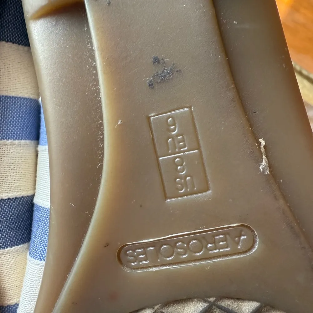 Aerosoles | Striped Blue and Cream Loafers - Image 8