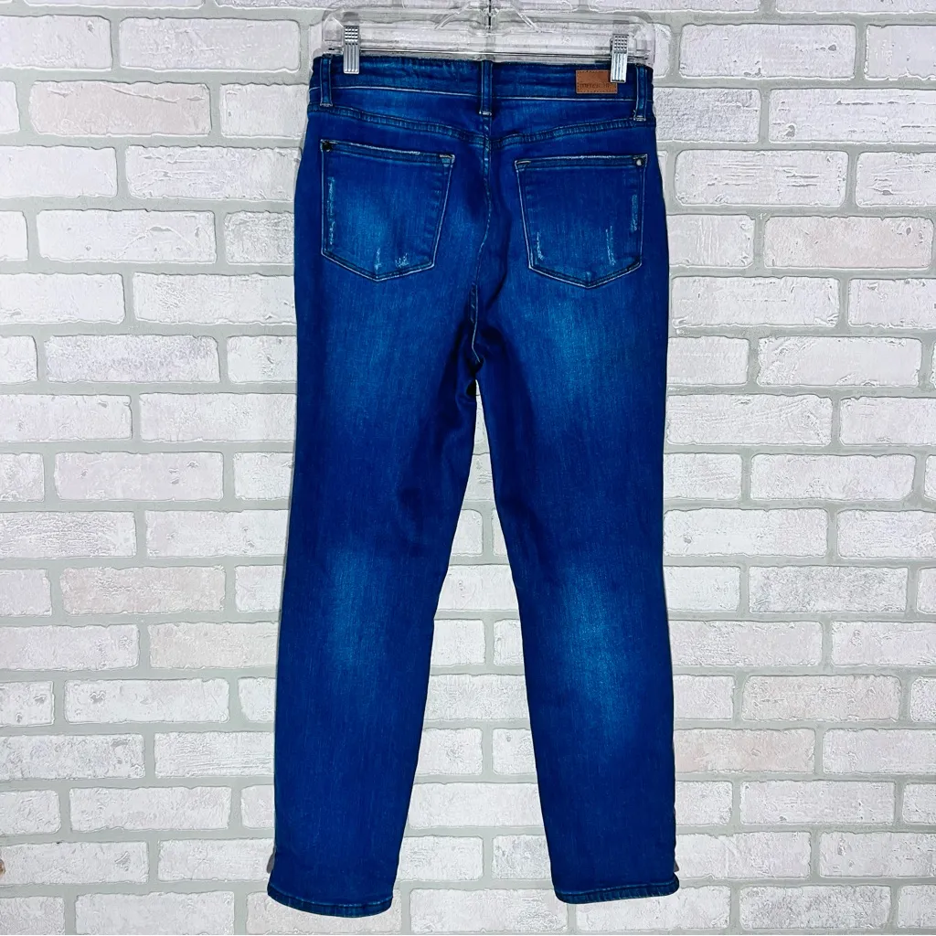 Judy Blue Button Fly Distressed Boyfriend Jeans - Dark Blue Size 7/28 - Image 8