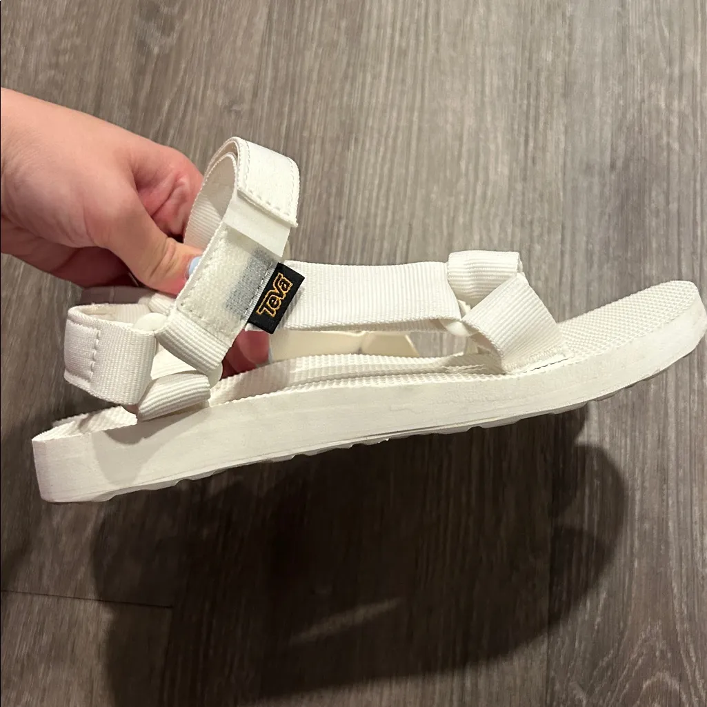 Teva White  Sandals Size 6 - Image 2