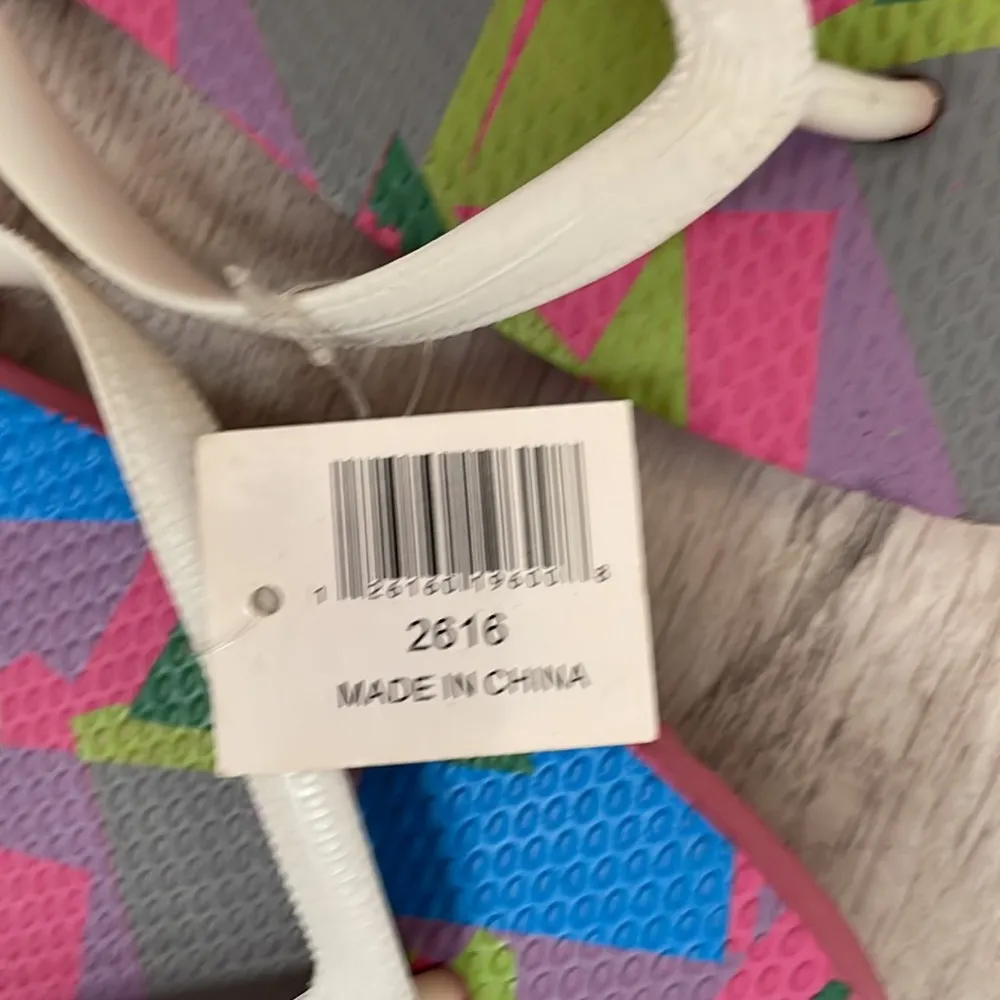 NWT - Pacific Dreams Pink with White Flip Flops Size L (9-10) - Image 3