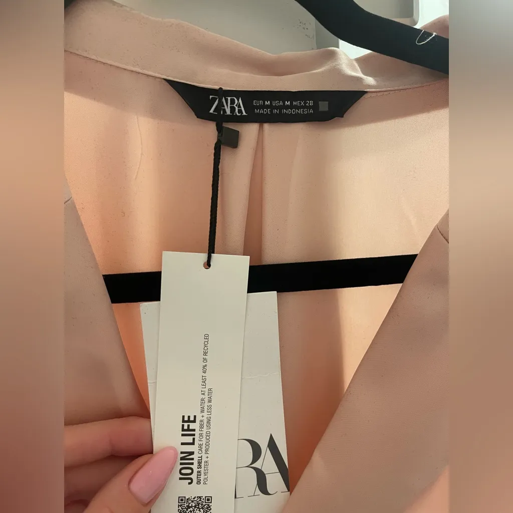 NWT ZARA SATIN EFFECT PEACH BUTTON DOWN SHIRT M - Image 8