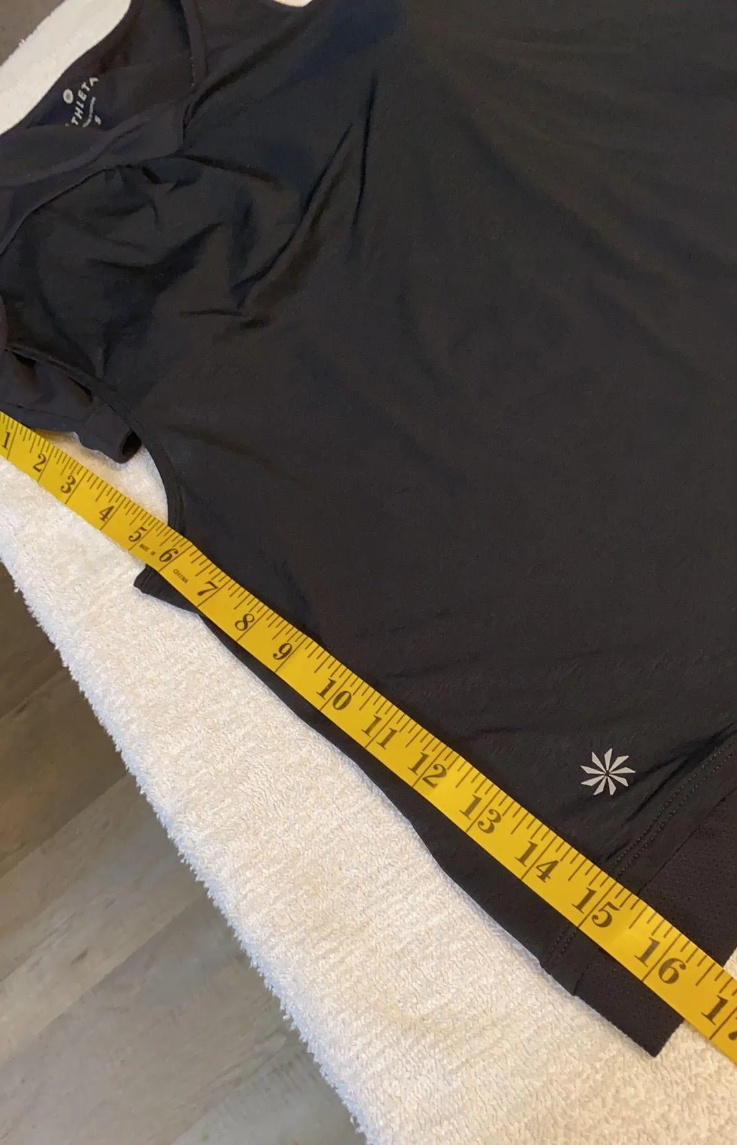 active tank top built in bra Size small - Image 5