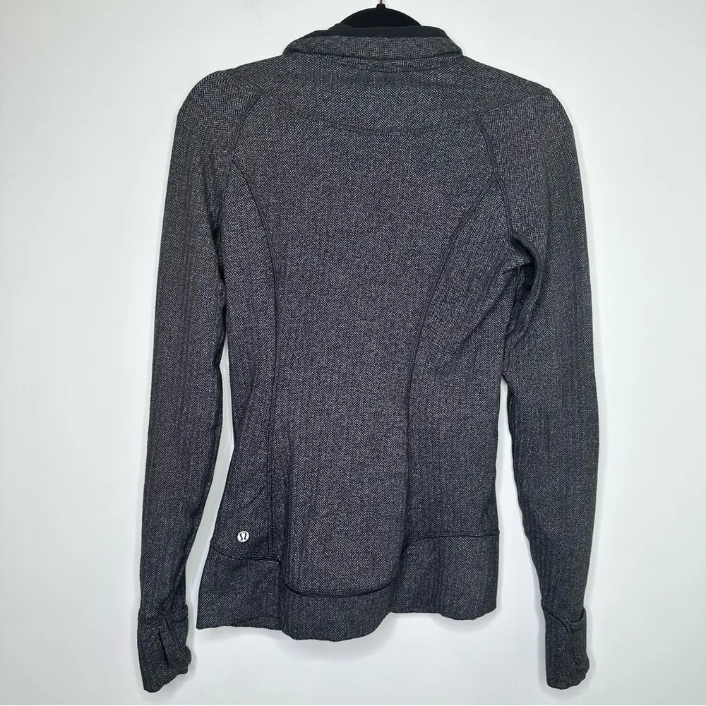 Lululemon Think Fast Pullover in Heathered Herringbone Heathered Black - Image 14