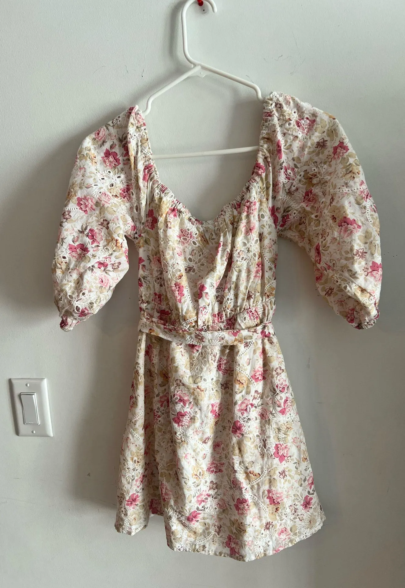 MINKPINK Cecile Mini Dress Size XS NWT Puff Sleeve Floral Eyelet - Image 13