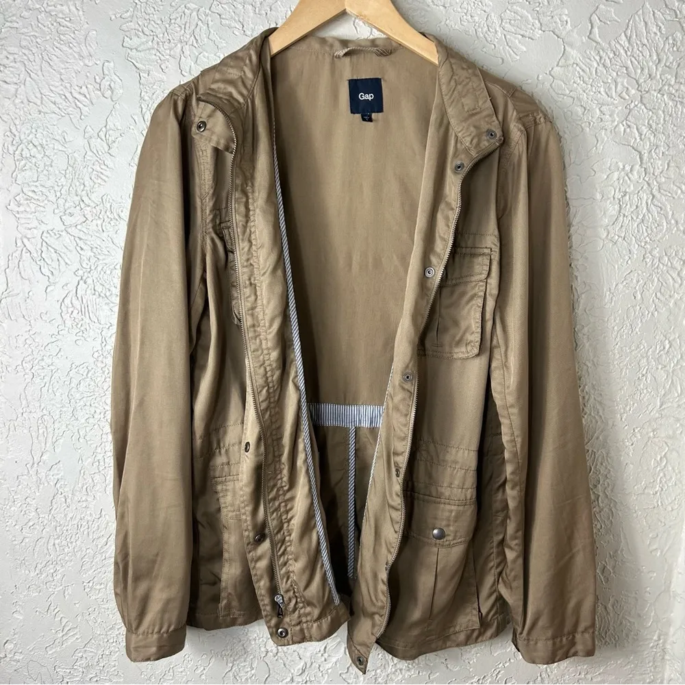 GAP | Khaki Bronzed Lightweight Utility Windbreaker - Image 3