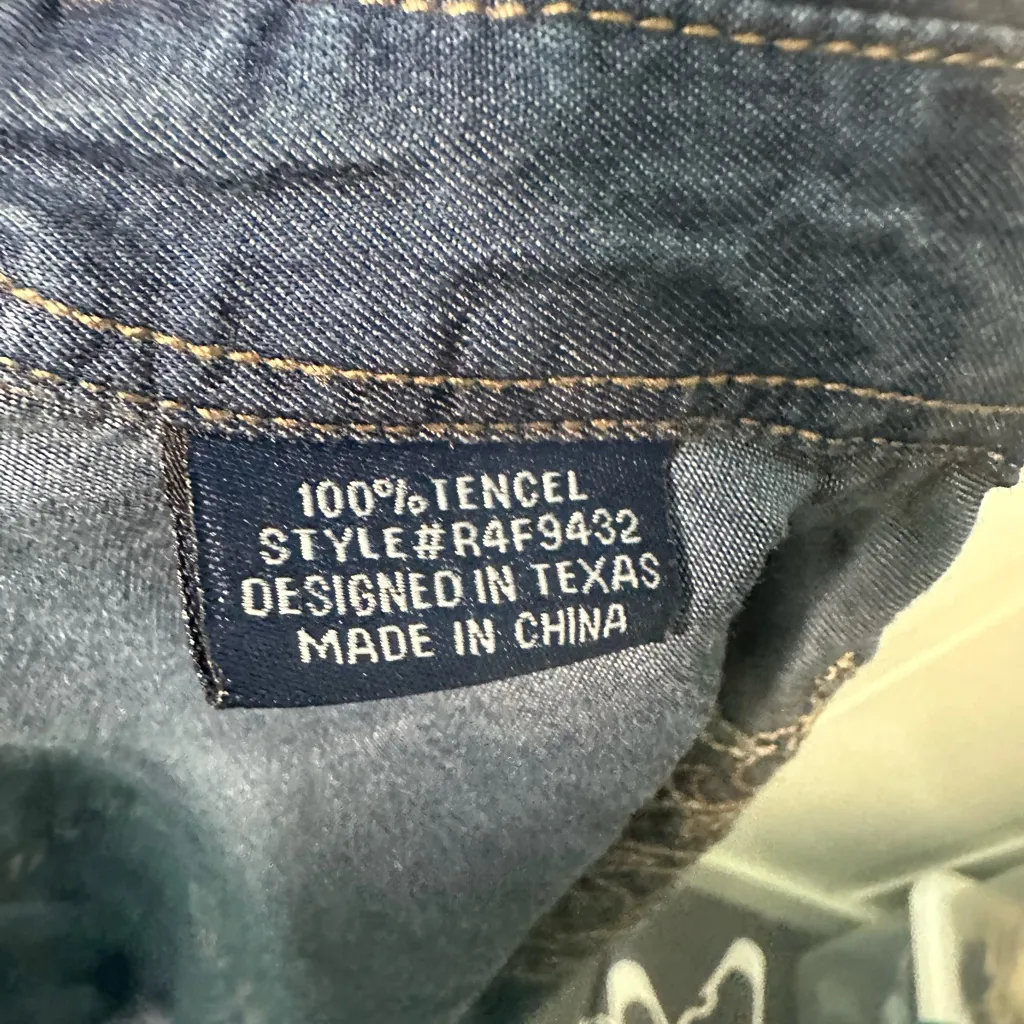 Panhandle Blue Chambray Embroidered Long Sleeve Button Down Shirt Size Small EUC - Image 9