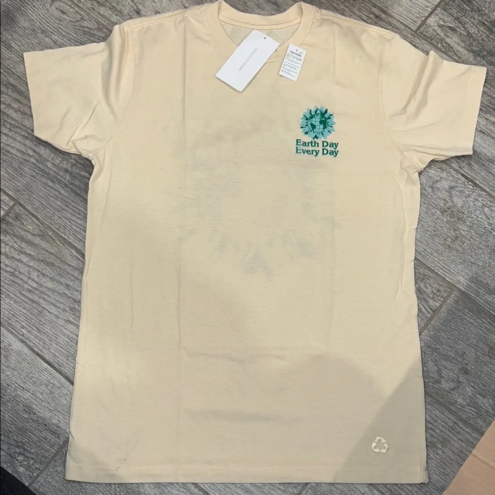 Earth Day Every Day Cream T-Shirt - Image 2