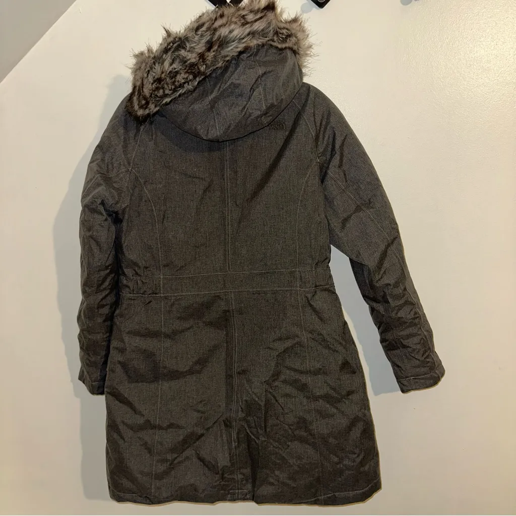 The North Face Women's Charcoal Dark Gray Heavy Hooded Parka Size Medium - Image 14