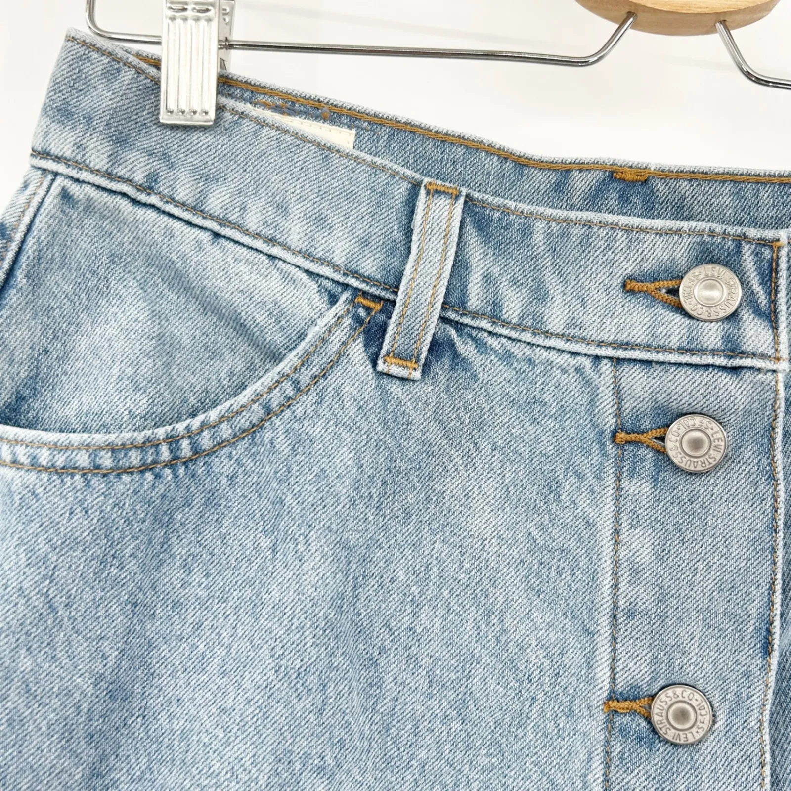 Levi's Premium Denim Button Circle Midi Skirt Womens Size 27 Button‎ Front Midi - Image 4