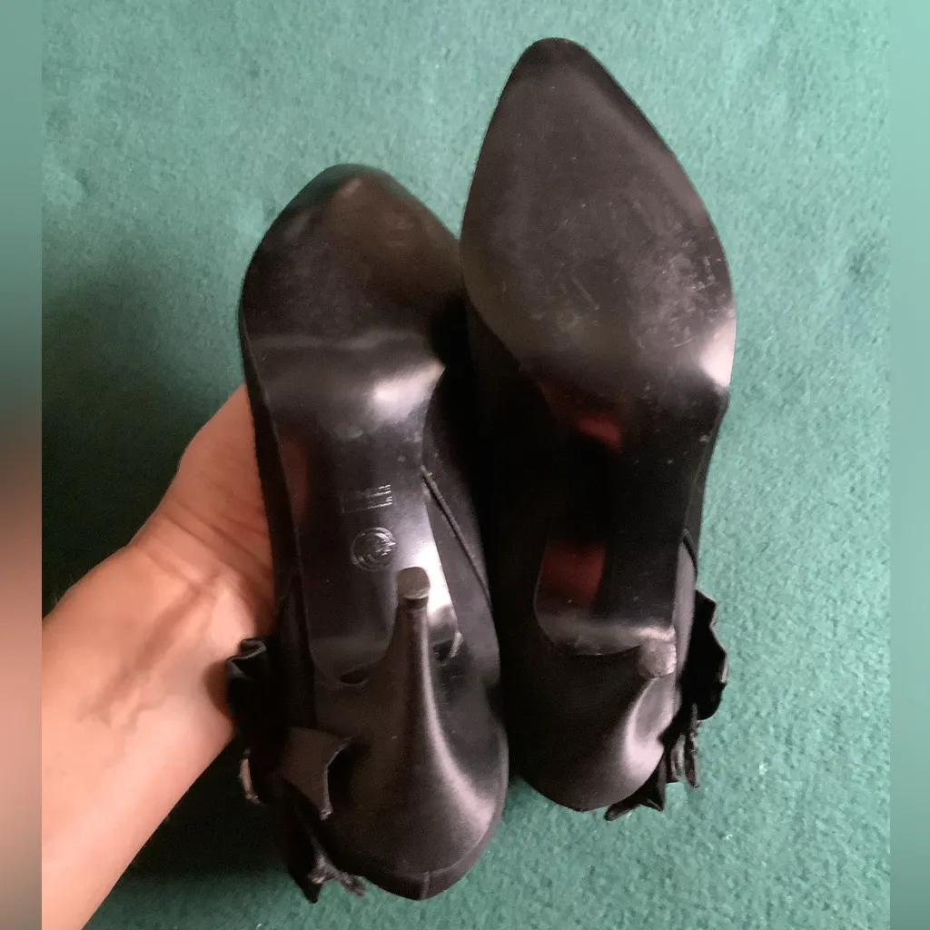 Dressy mid heel pumps 🌹🌹 - Image 9