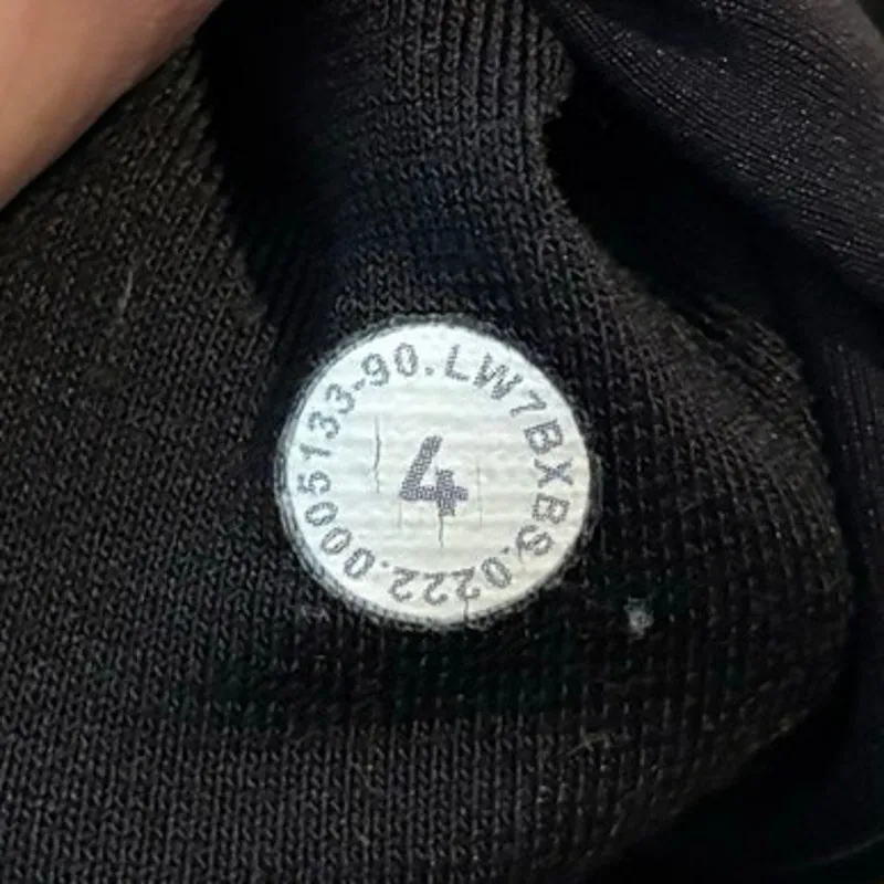 Lululemon Size 4 Wunder Train Contour Fit High Rise Short 8" Inseam Black - Image 4