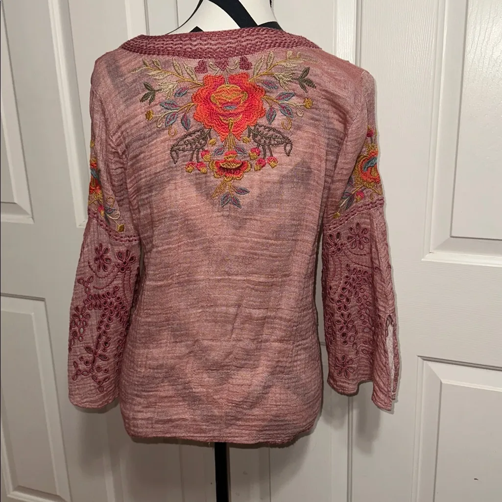 Johnny Was Workshop Mauve Floral Embroidered Blouse - Image 6