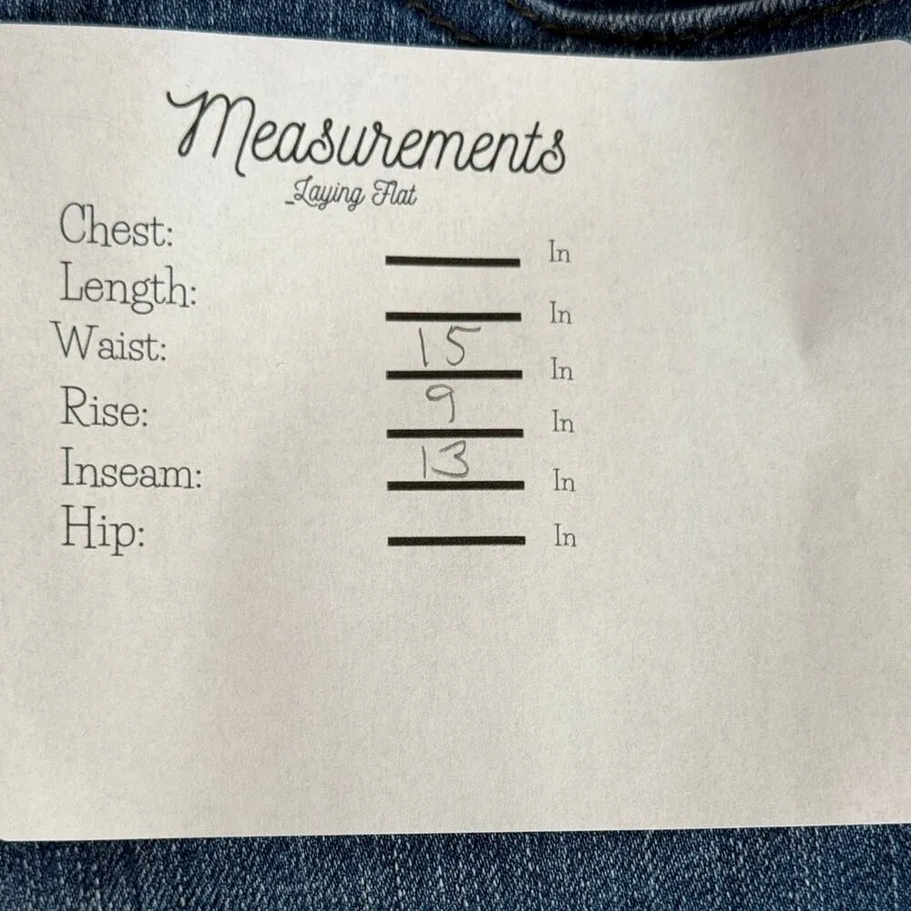 DKNY Mid Rise Bermuda Cuffed Knee Length Shorts Stretch 4 Dark Wash Blue #3466 - Image 8