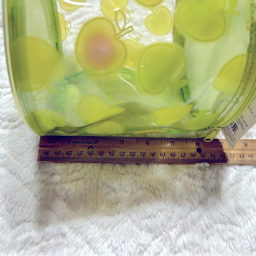 VINTAGE Hello Kitty Sanrio Toiletries Cosmetics Bag - Image 5