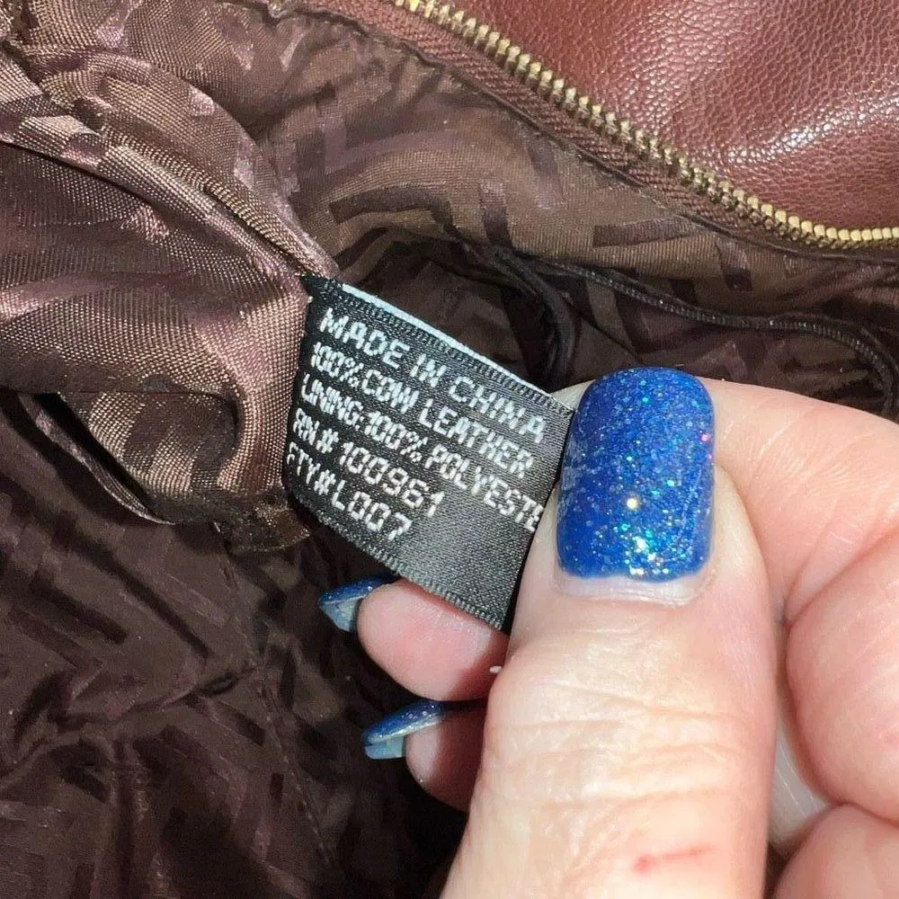 Via Spiga All Leather Snap Pocket Front Hobo Bag - Image 9