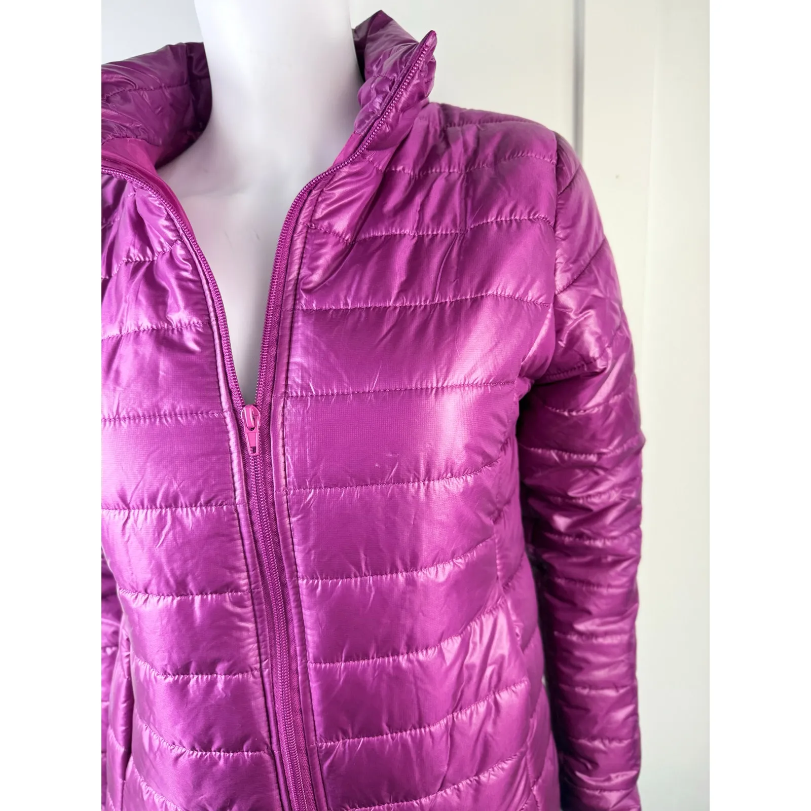 Cute Womens Coat Size S Purple - Image 3