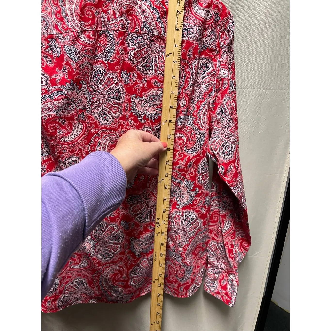 Chaps red paisley button up top size L relaxed fit - Image 6