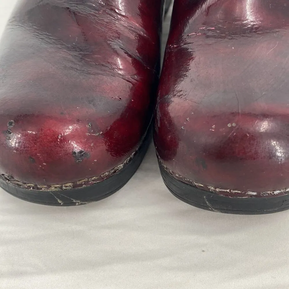 Dansko Professional Patent Leather Red Clogs Size 40 / 10 - Image 6