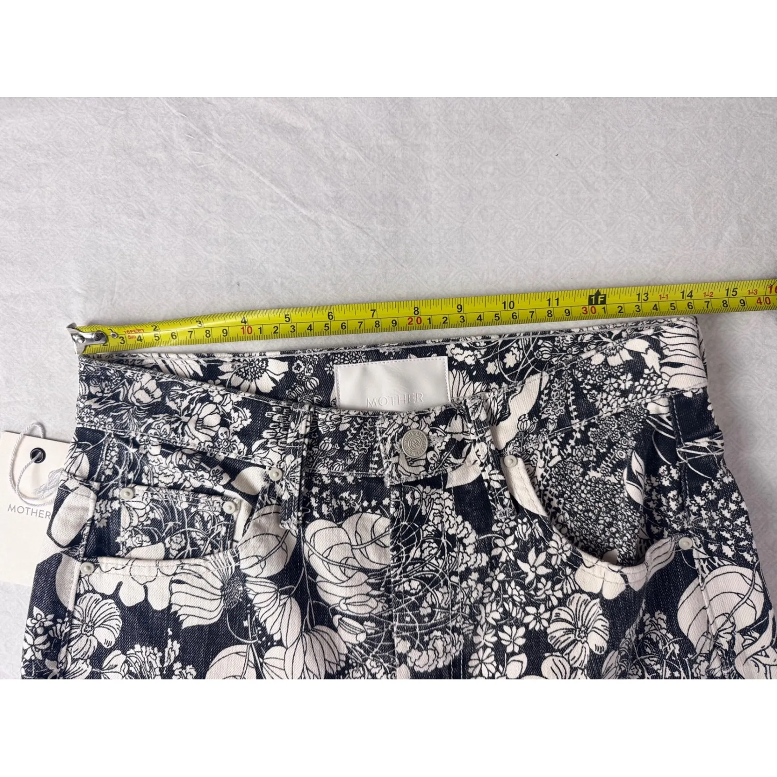 MOTHER jeans Scooter Ankle French Fairy Tale Floral Cropped‎ Flare size 28 Black - Image 7