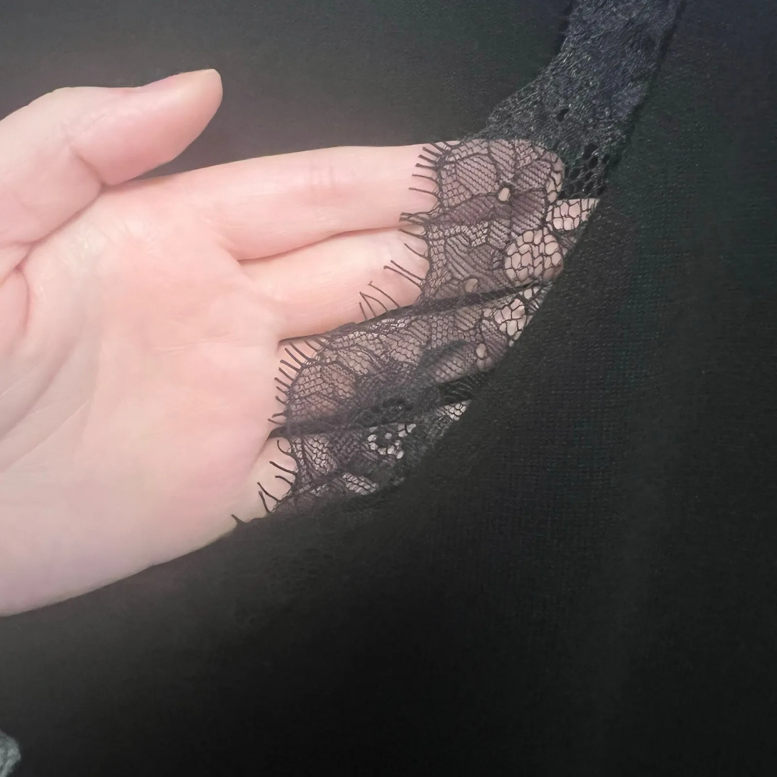 Adrianna Papell Black Lace Trim V-Neck Sweater Size XLarge - Image 4