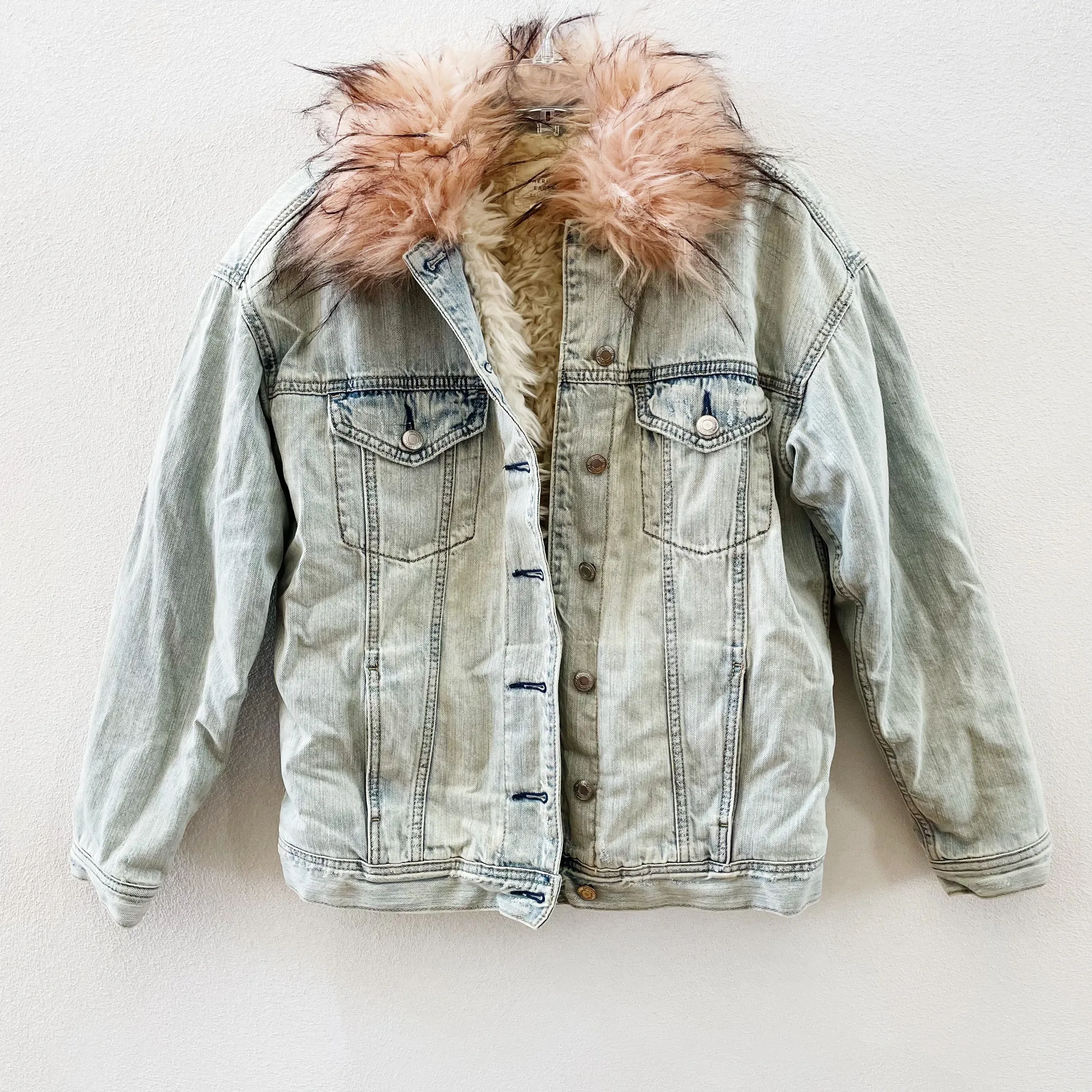 American Eagle Sherpa lined Jean Jacket with Fur collar - Image 3