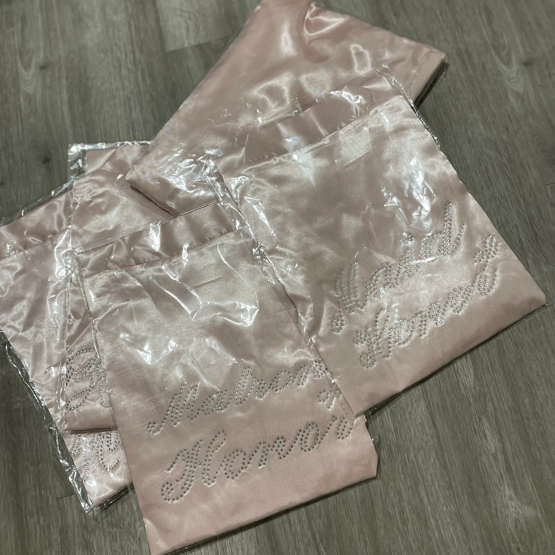 Bachelorette Silk Robes Pink - Image 5