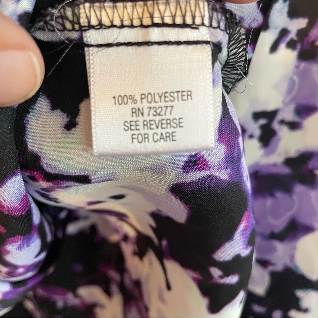 Apt9 Drape Front Floral Blouse Women Lg Short/Long VNeck Snap Front Purple - Image 8