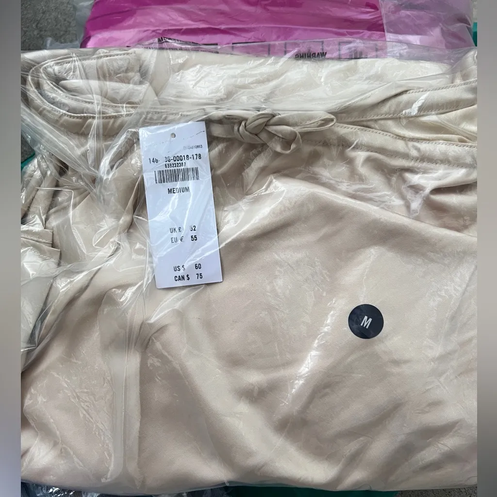 Abercrombie & Fitch Mid Rise Satin Maxi Skirt M - Image 3