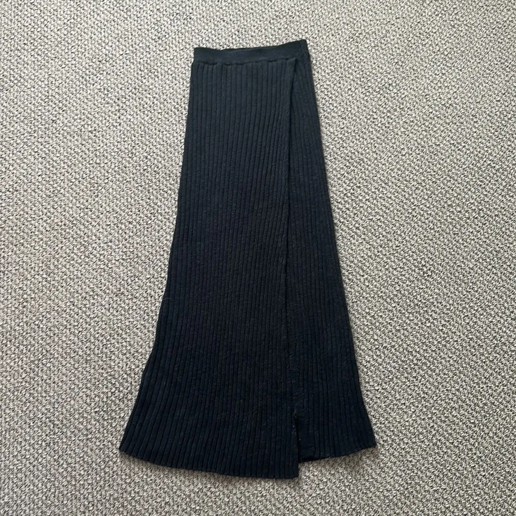 Free People Black Ribbed Maxi Skirt - Image 7