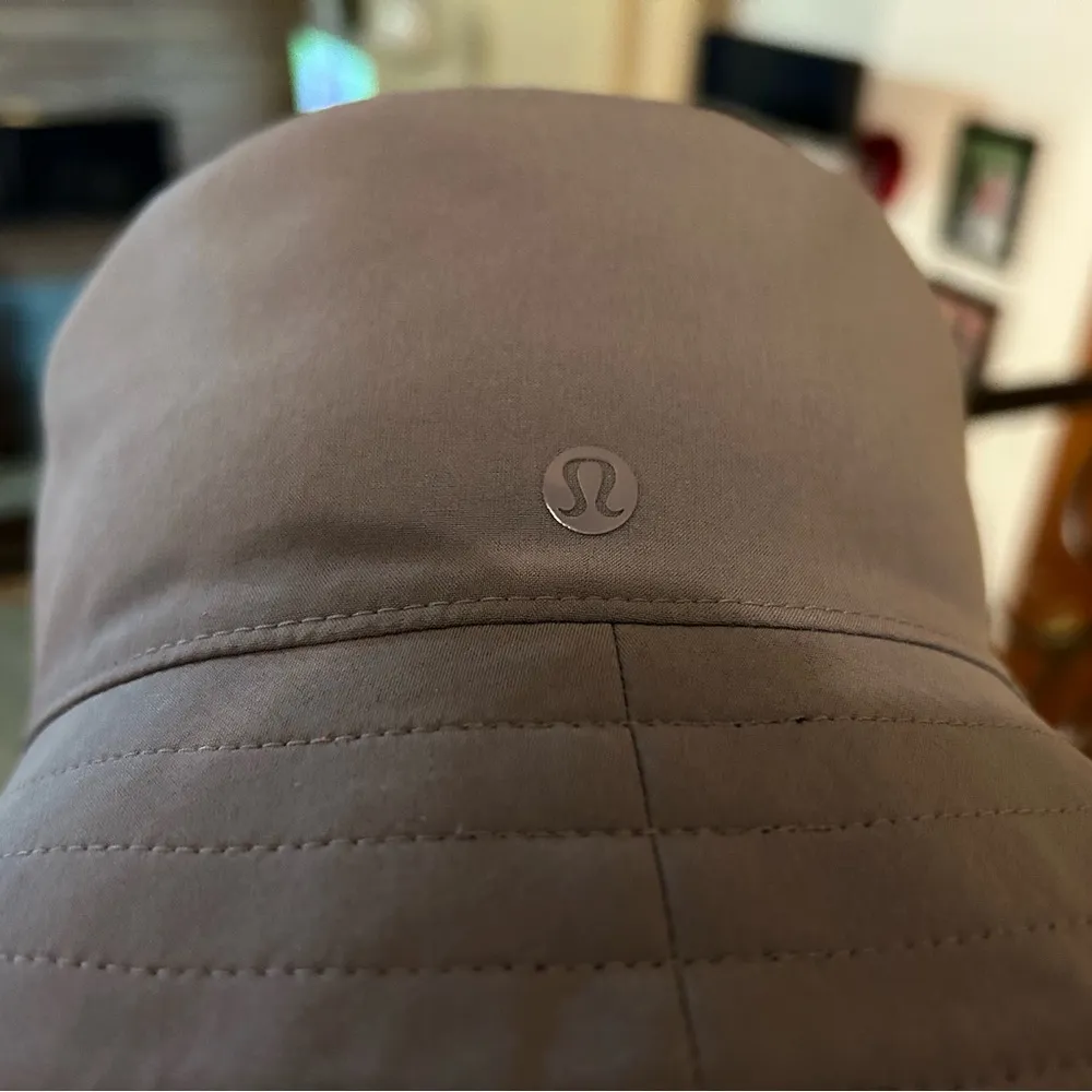 NWT  Both Ways Bucket Hat - Image 6