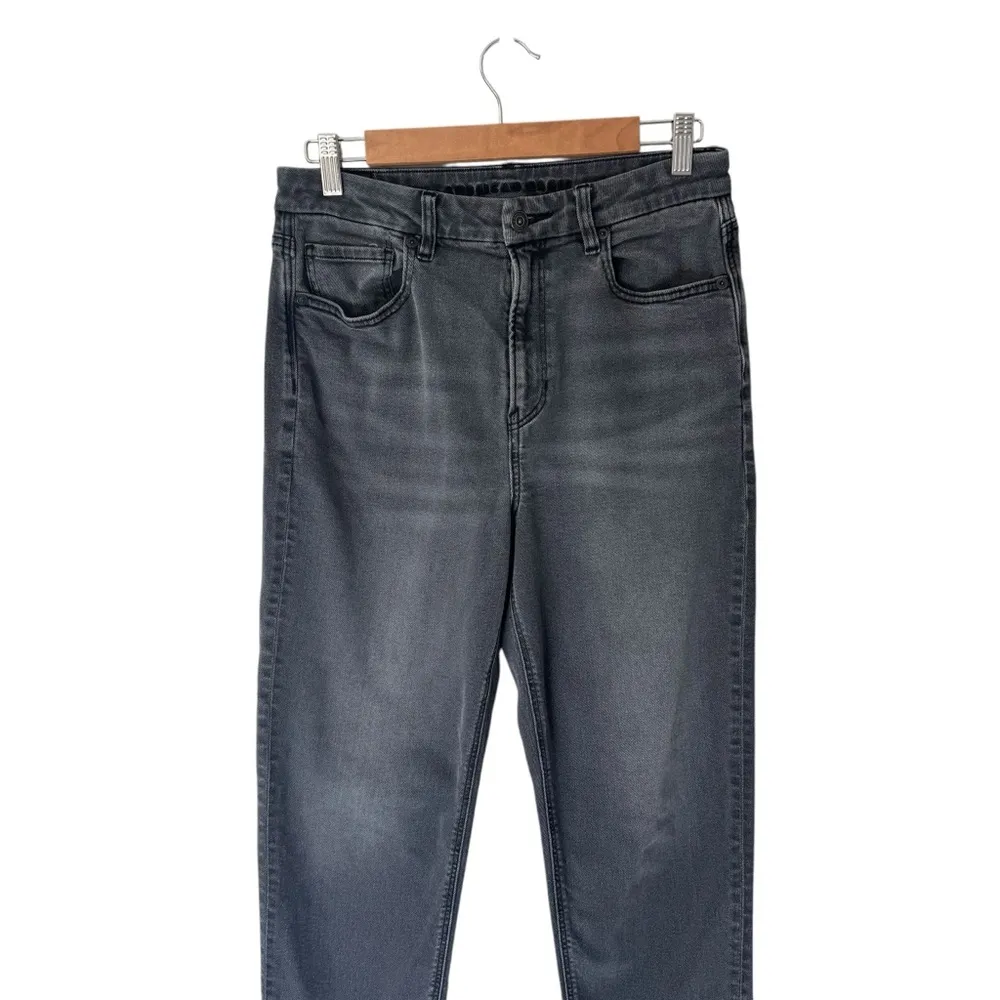 American Eagle - High Rise Curvy Mom Jeans Sz 8 Long - Image 3