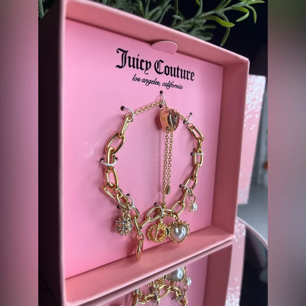 Juicy Couture Gold Charm Bracelet Pearl Heart Crown Rhinestone Adjustable NWT - Image 2
