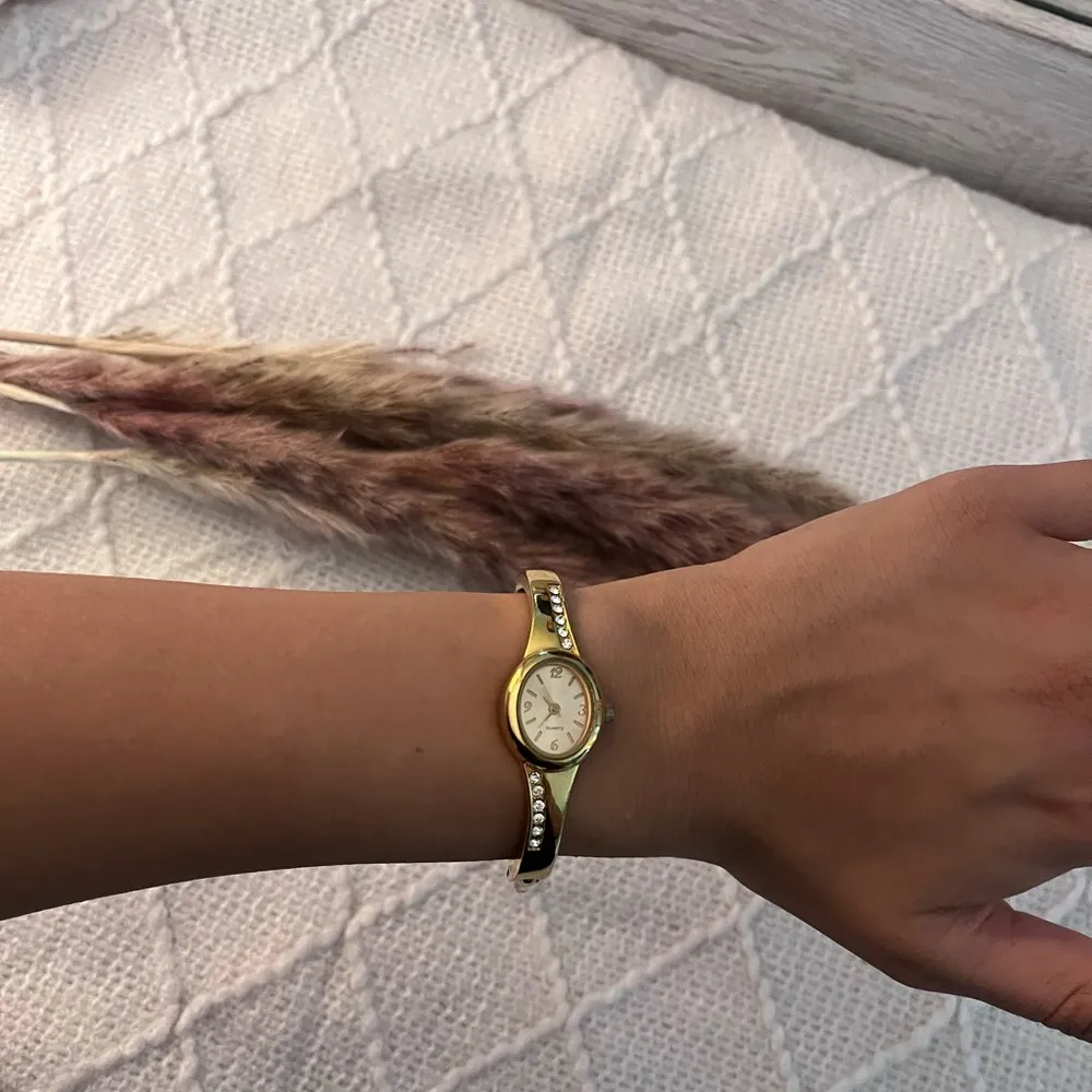 Vintage Gold‎ Studded Quartz Cuff Watch Gold - Image 7