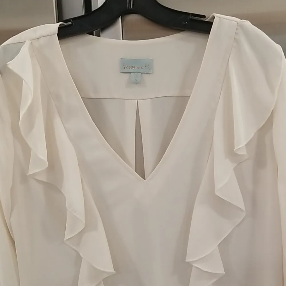 💕VERONICA M💕 Long Sleeve Ruffle Blouse - Image 3