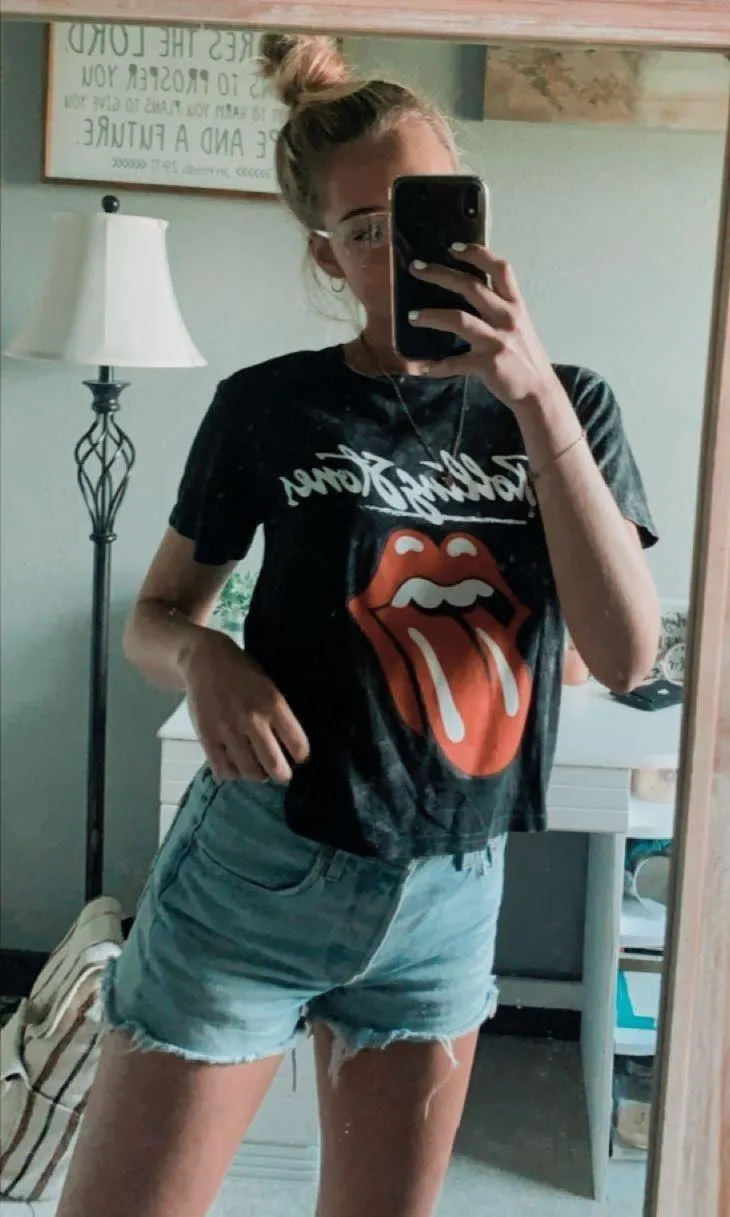 Cropped Tee - Image 3