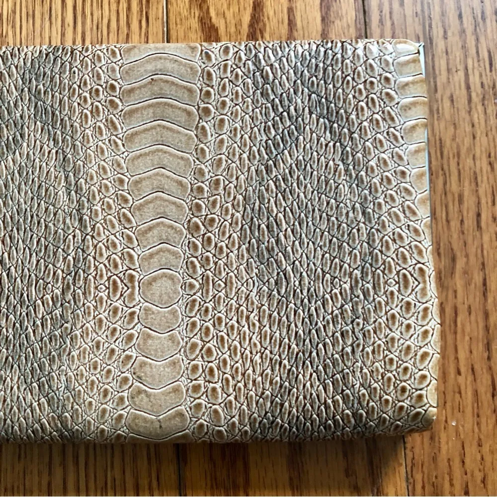 Hobo International Pink Neutral Clutch removable strap Crossbody Handbag - Image 3