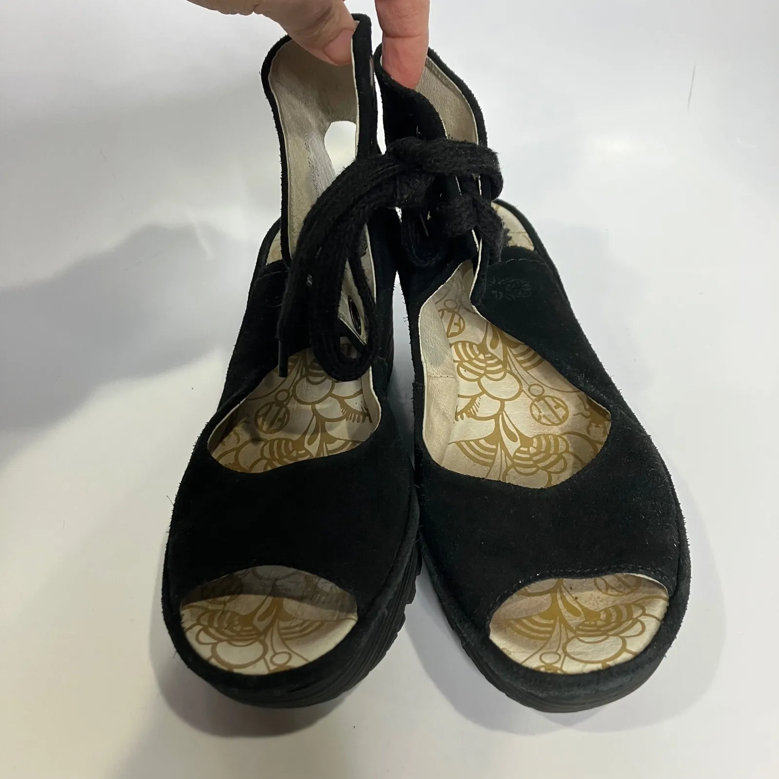 Fly London Yaffa black leather wedge peep toe sandals women's size 39 8.5 casual - Image 3