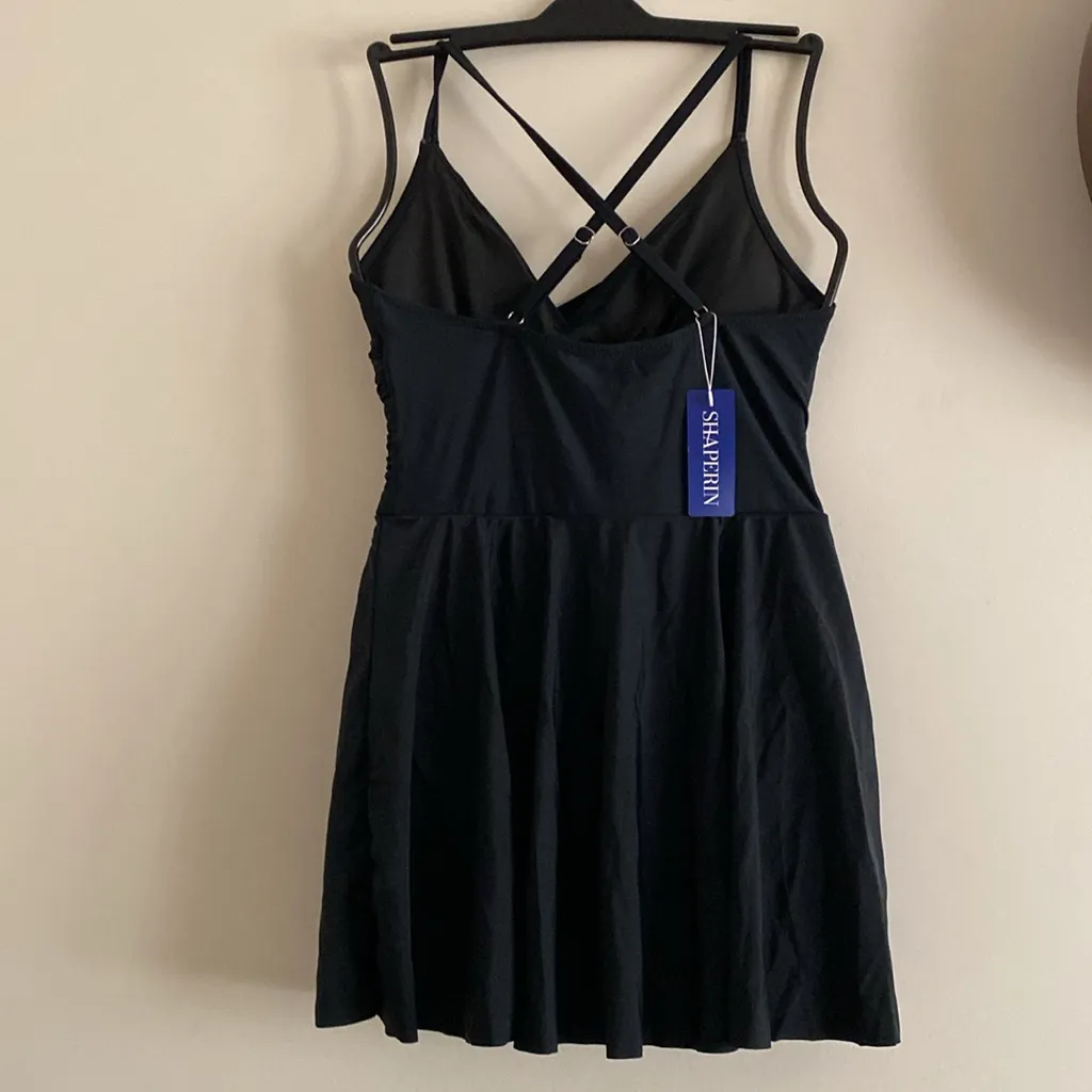 SHAPERIN Women 1pc Skirted Swimsuit Tummy Control Bathing Suit Swim Dress Medium - Image 4