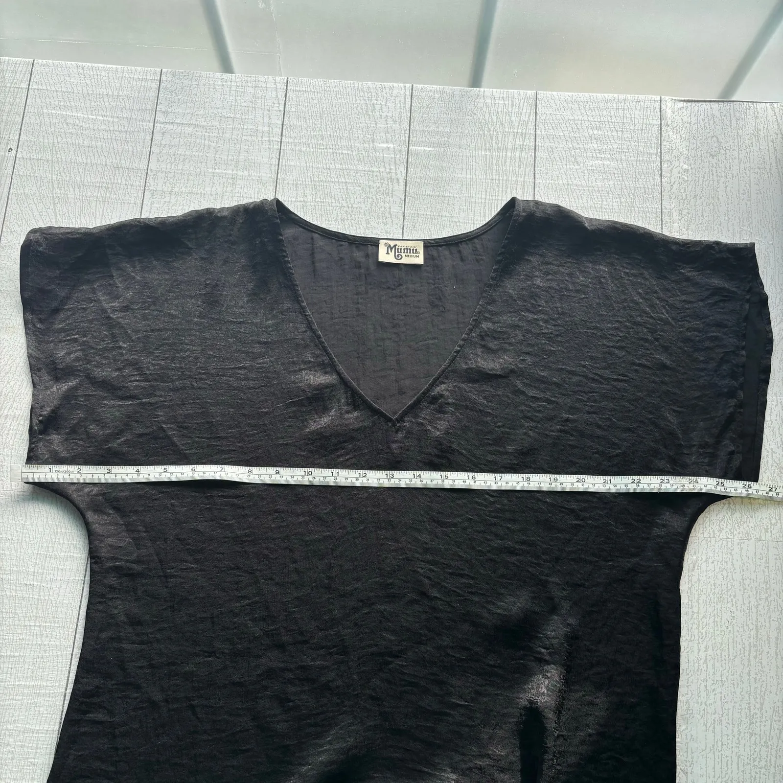 Show Me Your MuMu Black V-Neck Cap Sleeve Top Size Medium - Image 6