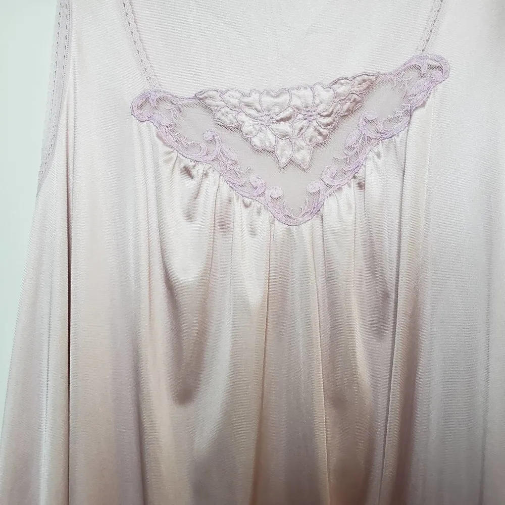 Vintage NWOT Vanity Fair Nylon Nightgown & Robe Set Pink Sz Medium - Image 15