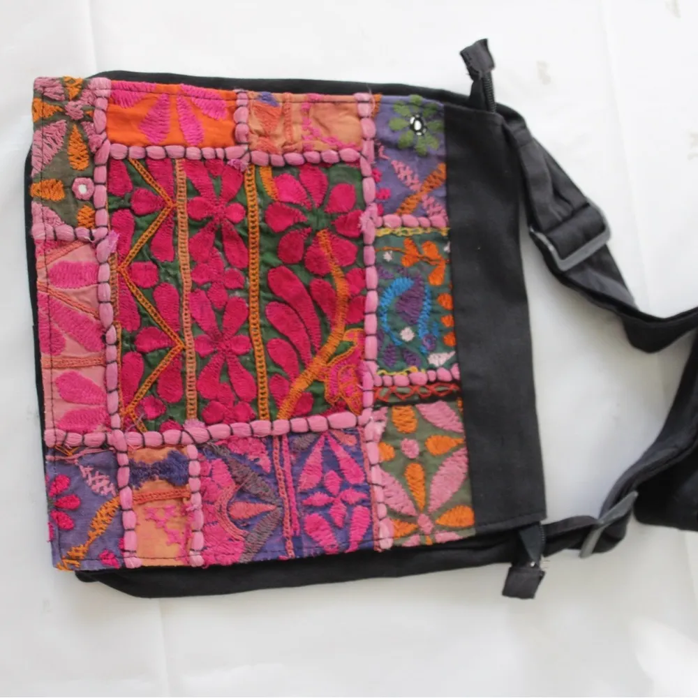 Patchwork Embroidered Pink Boho Crossbody Bag - Image 6