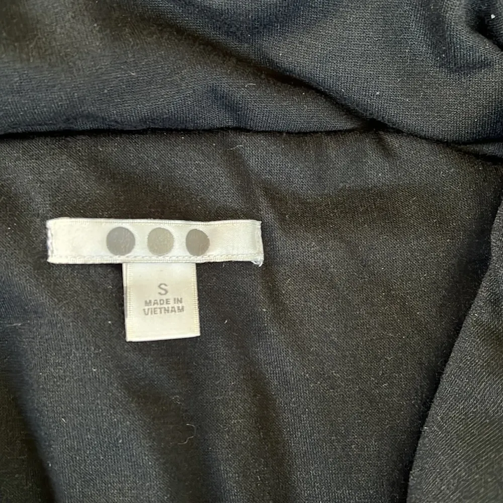 NWT three dots black Jacket - Image 3